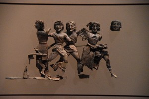 Figures made out of silver (gifts by a King of Troy?)